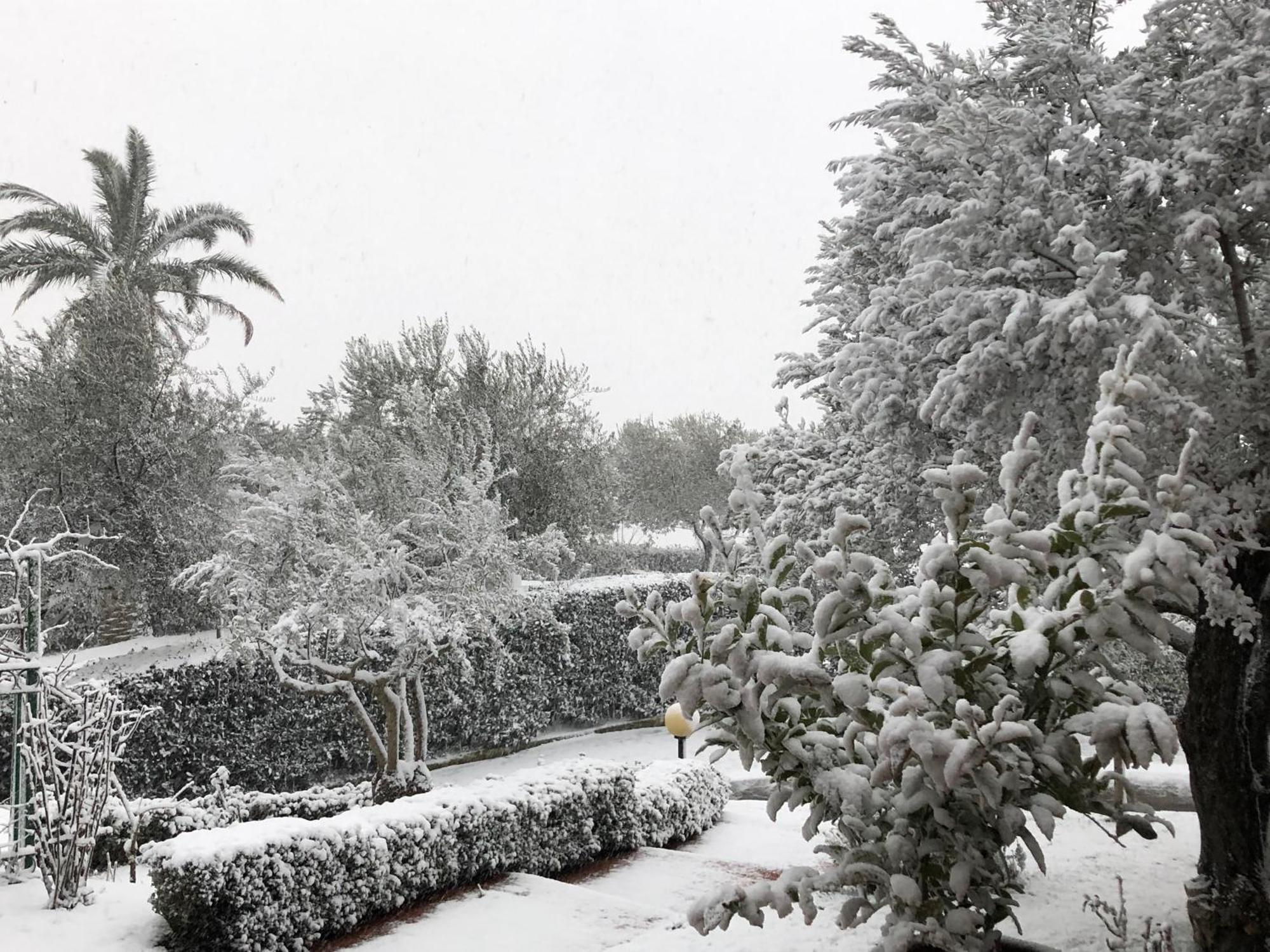 Villa Mandetta B&B Santo Stefano del Sole Exteriér fotografie